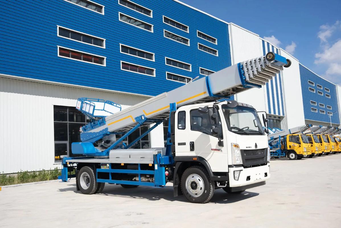 潭牛镇出租云梯车高空作业车 建筑垃圾搬运